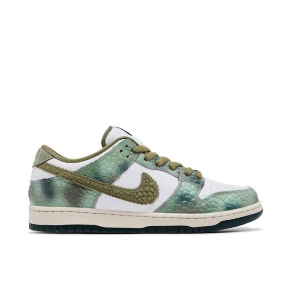 SB Dunk Low X Alexis Sablone Chameleon