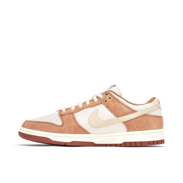 Dunk Low PRM Medium Curry – Image 2