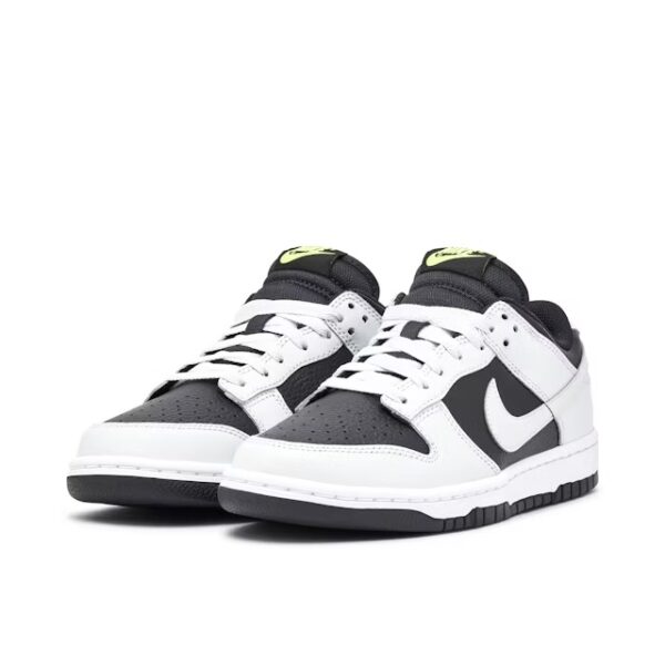 Dunk Low Reverse Panda Neon – Image 3