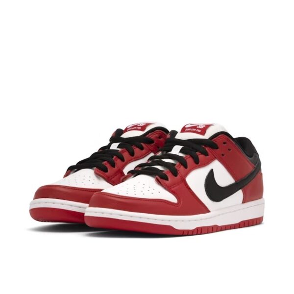 SB Dunk Low Chicago – Image 3