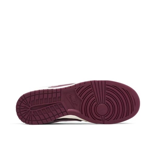 Dunk Low Valentines Day 2023 – Image 4