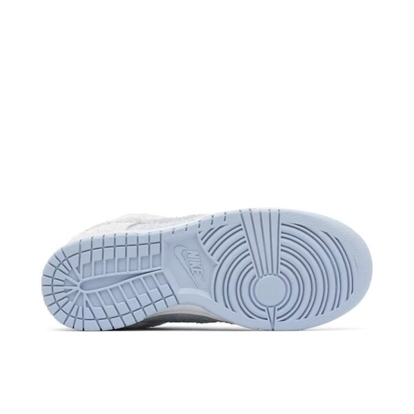 Dunk Low Light Armory Blue Photon Dust – Image 4